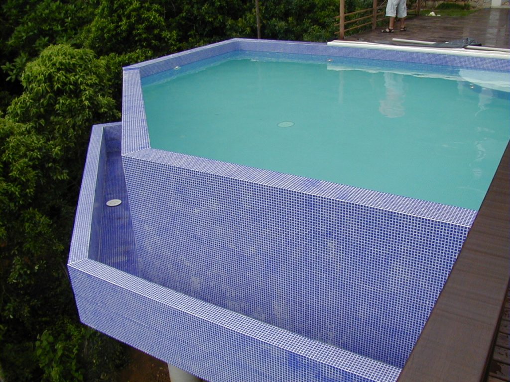 Piscina com Raia para Nado Esportivo & Treino